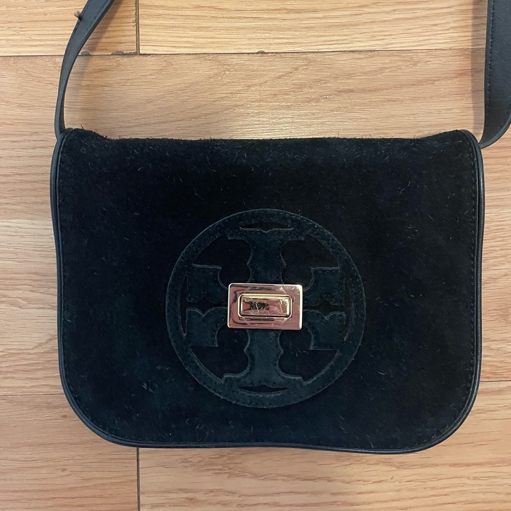 Tory Burch Gloria Suede Crossbody Clutch Bag black w/ gold detail